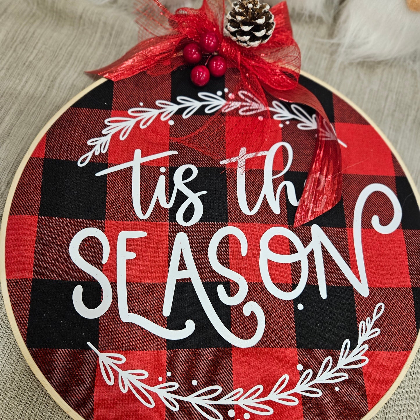 Wreath - Christmas (wooden hoop)