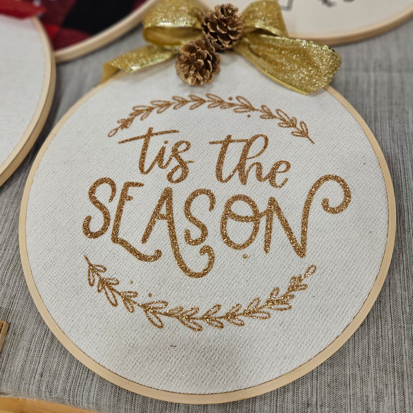 Wreath - Christmas (wooden hoop)