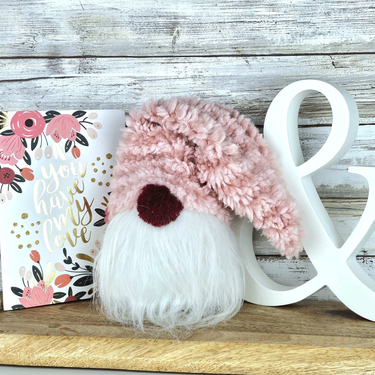 Gnome -fluffy pink