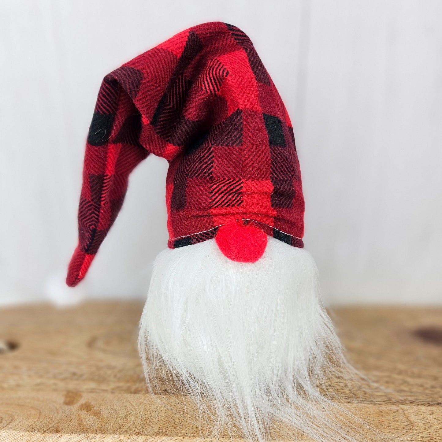 Gnome -black/ red plaid 2